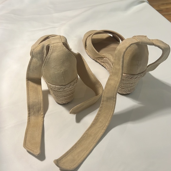 LAICIGO Womens Lace Up Espadrille Wedge Sandals - Picture 3 of 3